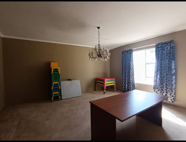 3 BEDROOM HOUSE FOR SALE IN DREAMLANDS